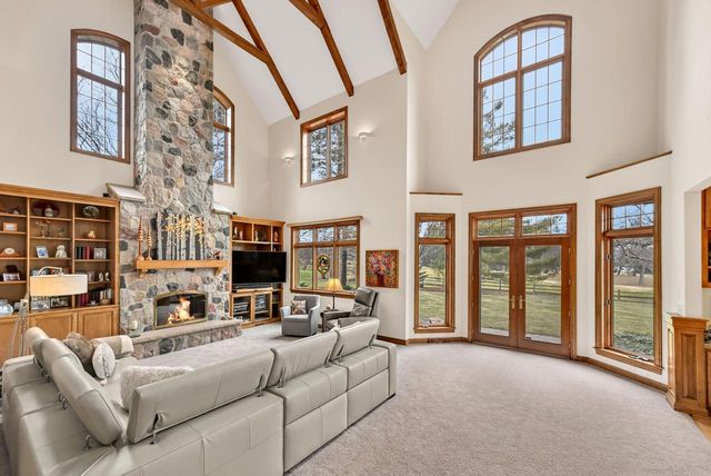 11024 N River TRAIL, Mequon, WI 53092