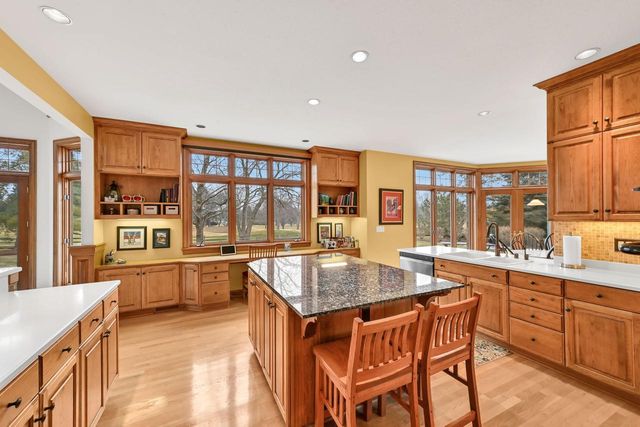 11024 N River TRAIL, Mequon, WI 53092