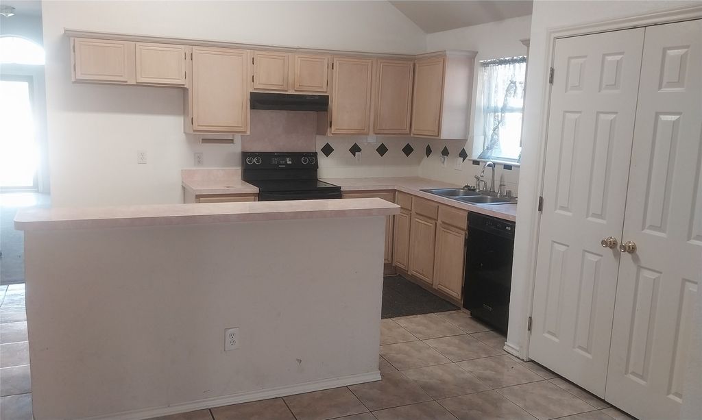 1146 Oak Park Drive, Dallas, TX 75232 — photo 4