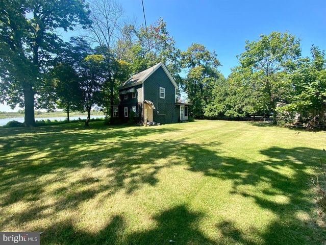 114 FERRY RD, Bridgeport, NJ 08014