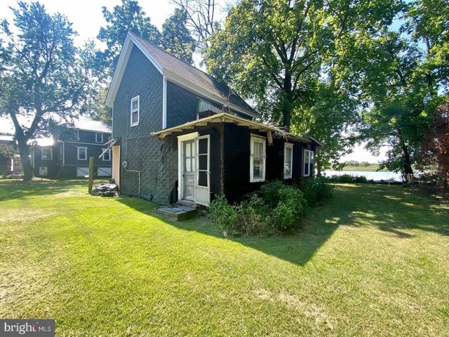 114 FERRY RD, Bridgeport, NJ 08014