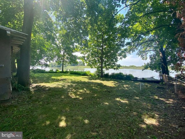 114 FERRY RD, Bridgeport, NJ 08014