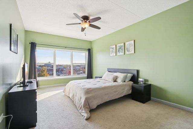 7050 183rd Street 302, Tinley Park, IL 60477