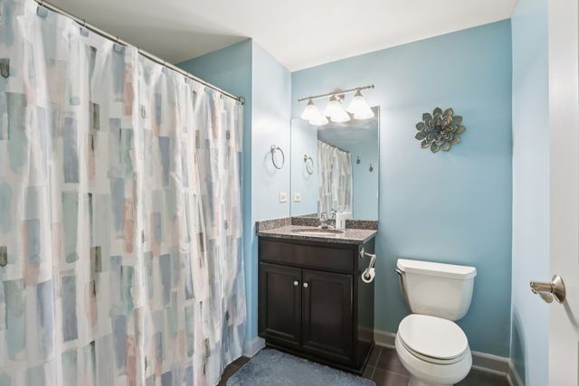 7050 183rd Street 302, Tinley Park, IL 60477