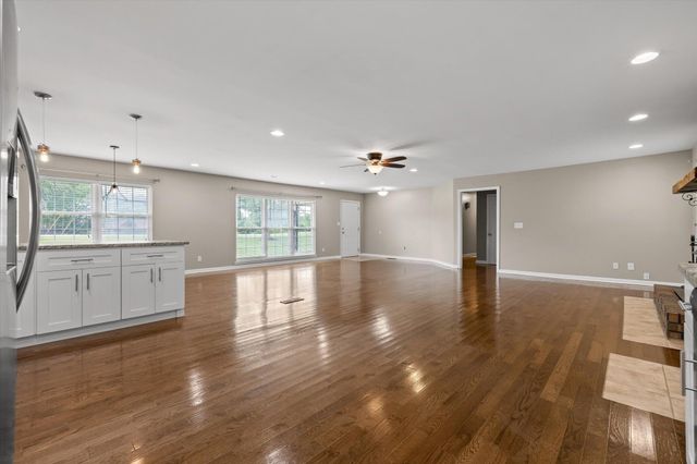 11127 E Brainerd Road, Apison, TN 37302
