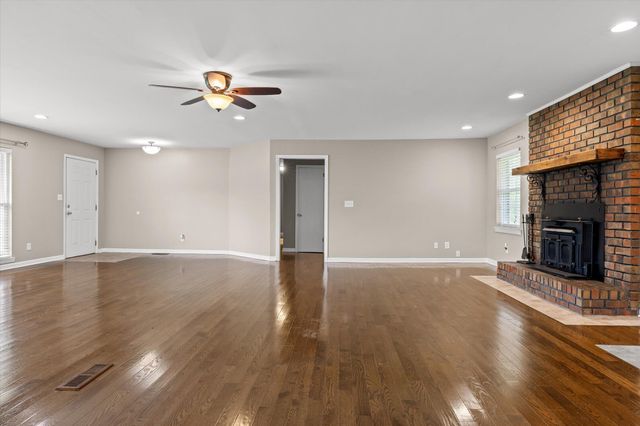 11127 E Brainerd Road, Apison, TN 37302