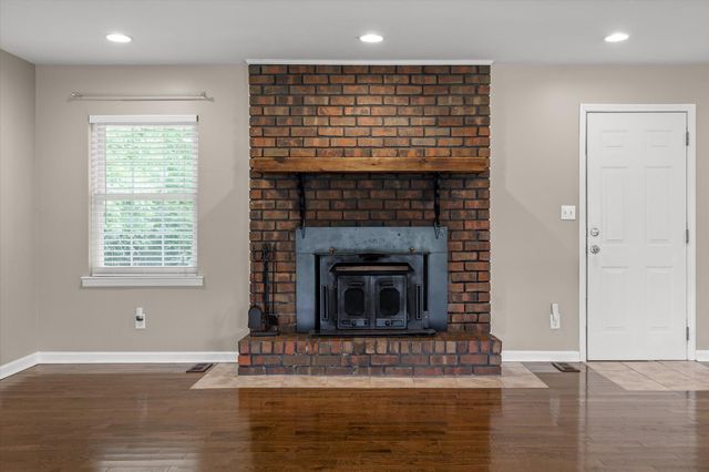 11127 E Brainerd Road, Apison, TN 37302
