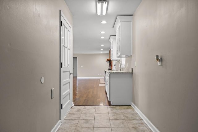 11127 E Brainerd Road, Apison, TN 37302