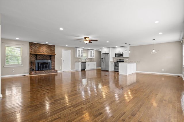 11127 E Brainerd Road, Apison, TN 37302