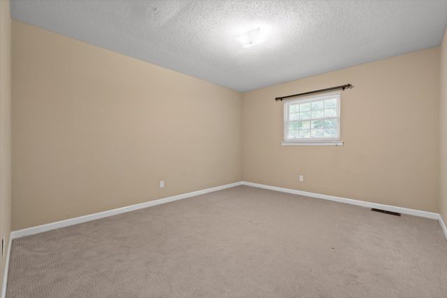 11127 E Brainerd Road, Apison, TN 37302