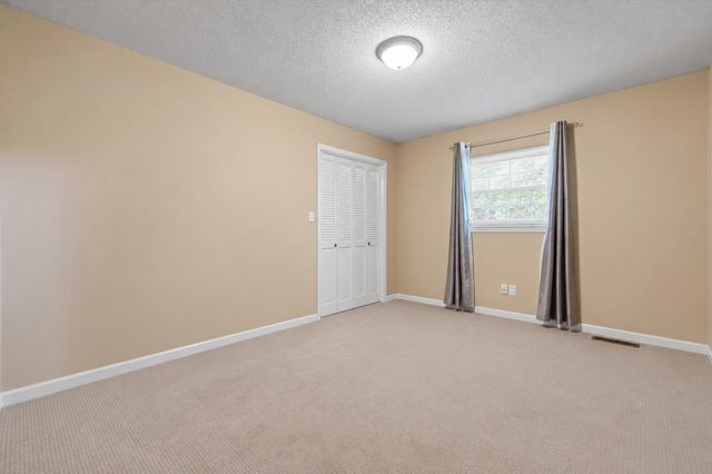 11127 E Brainerd Road, Apison, TN 37302