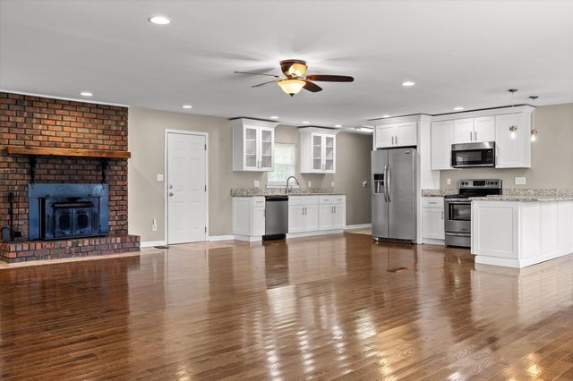 11127 E Brainerd Road, Apison, TN 37302