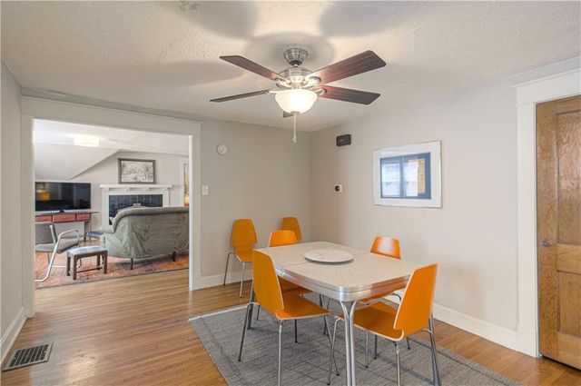 4215 Oak Street, Kansas City, MO 64111