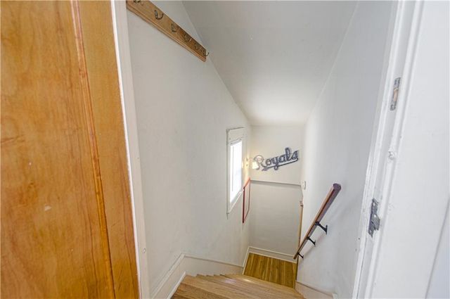 4215 Oak Street, Kansas City, MO 64111