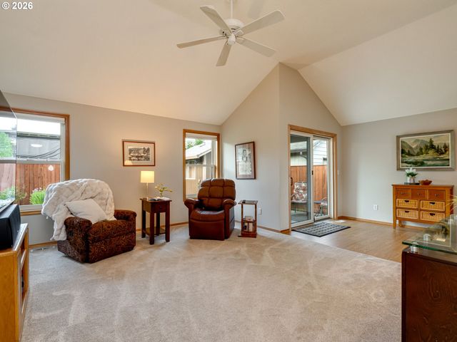 638 S 25th Ct, Cornelius, OR 97113