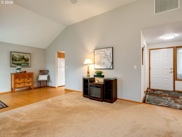 638 S 25th Ct, Cornelius, OR 97113