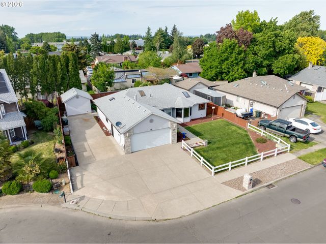 638 S 25th Ct, Cornelius, OR 97113