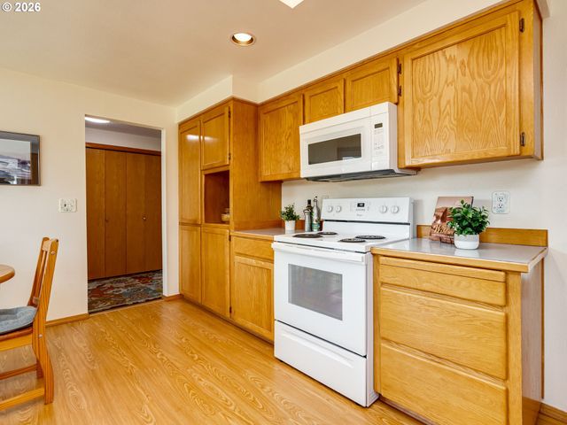 638 S 25th Ct, Cornelius, OR 97113