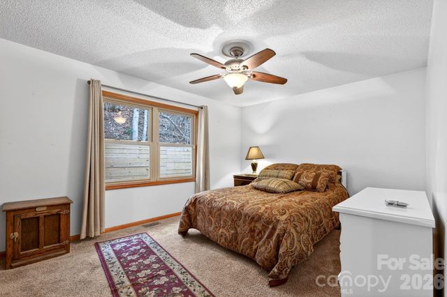 63 Independence Boulevard, Asheville, NC 28805