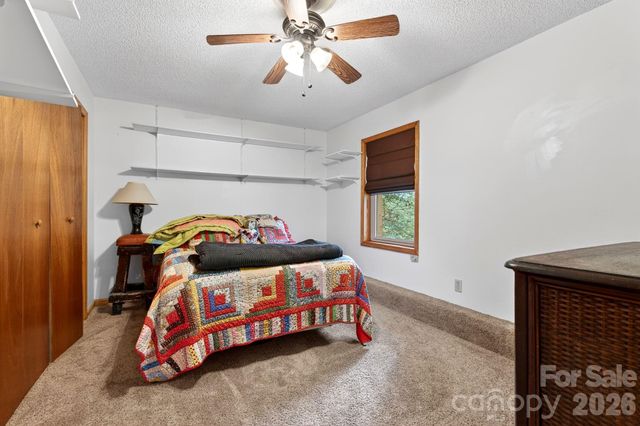 63 Independence Boulevard, Asheville, NC 28805