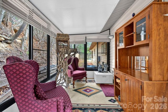 63 Independence Boulevard, Asheville, NC 28805