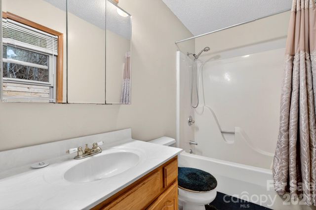 63 Independence Boulevard, Asheville, NC 28805