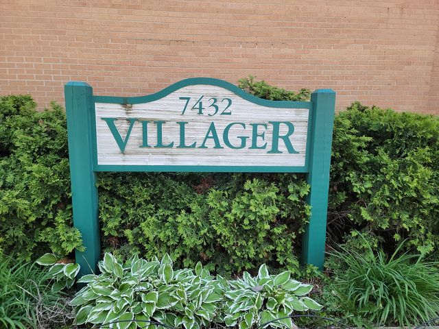 7432 Washington Street 103, Forest Park, IL 60130