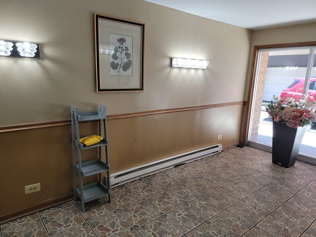 7432 Washington Street 103, Forest Park, IL 60130