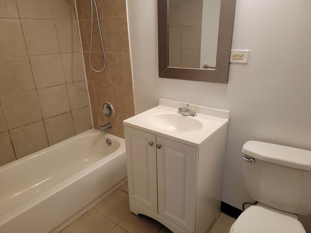 7432 Washington Street 103, Forest Park, IL 60130