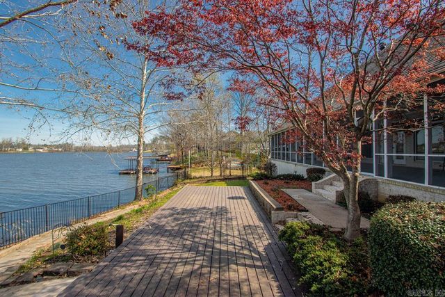 6805 Kensington, Benton, AR 72019