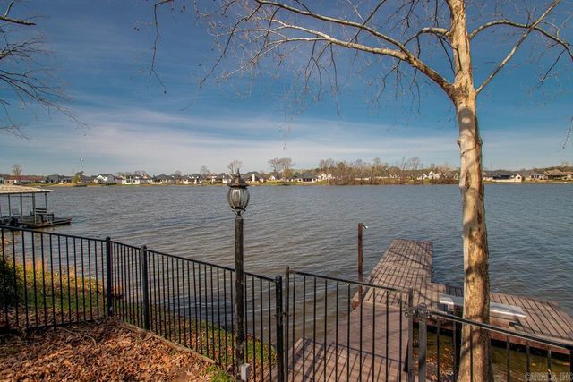 6805 Kensington, Benton, AR 72019