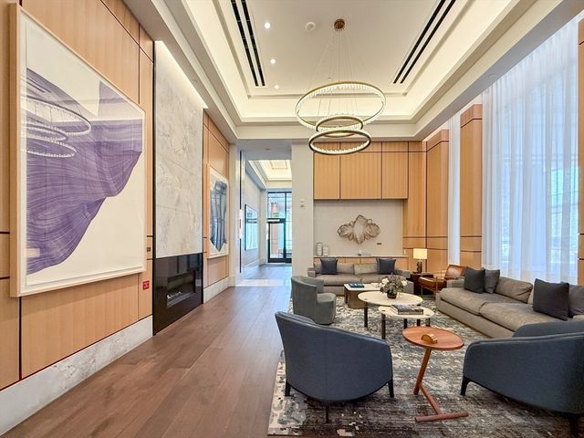 380 Harrison Ave 1007, Boston, MA 02118