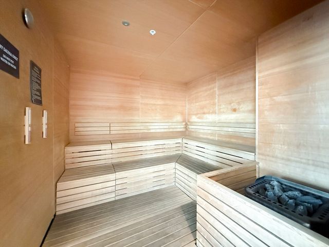 380 Harrison Ave 1007, Boston, MA 02118