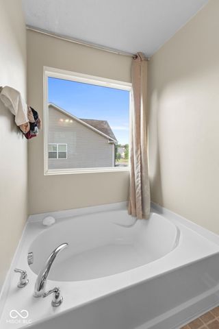 1760 Cumbria Drive, Avon, IN 46123