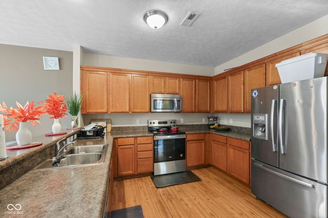1760 Cumbria Drive, Avon, IN 46123