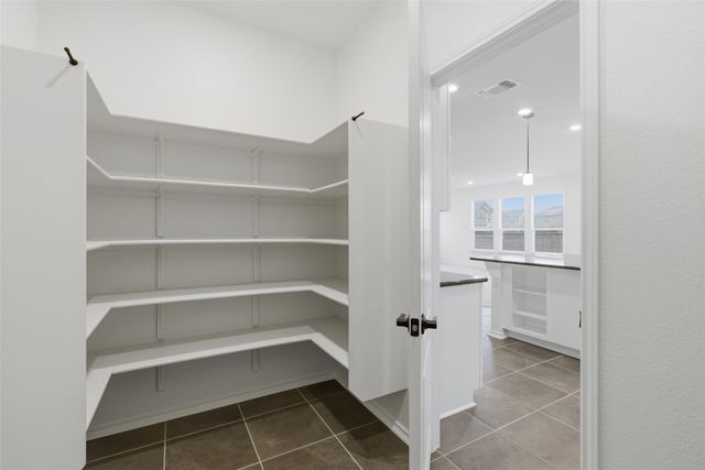 201 Sweet Autumn DR, Georgetown, TX 78626