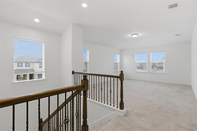 201 Sweet Autumn DR, Georgetown, TX 78626