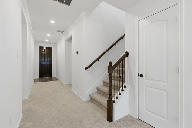 201 Sweet Autumn DR, Georgetown, TX 78626