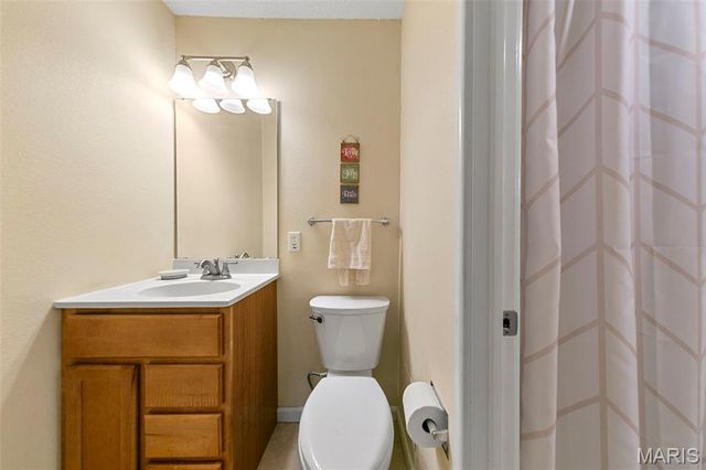 1411 Willow Brook Cove 8, St Louis, MO 63146