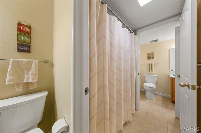 1411 Willow Brook Cove 8, St Louis, MO 63146