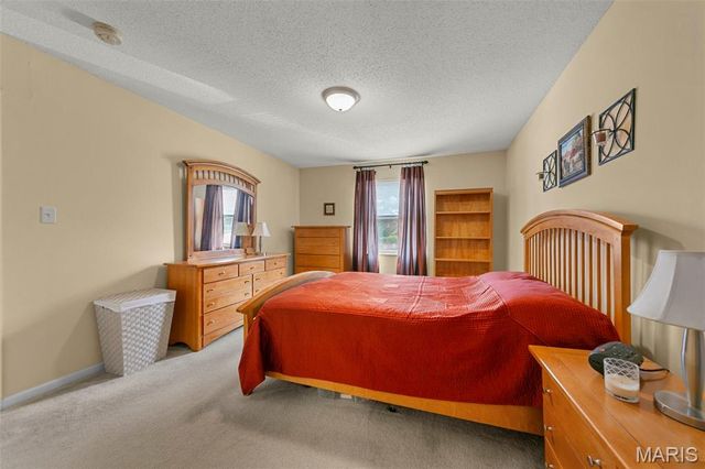 1411 Willow Brook Cove 8, St Louis, MO 63146