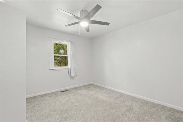 408 N Jefferson Street, Raymore, MO 64083
