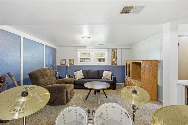 408 N Jefferson Street, Raymore, MO 64083