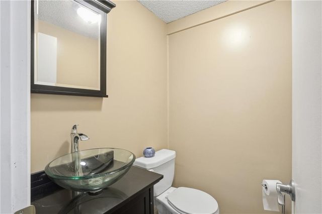 408 N Jefferson Street, Raymore, MO 64083