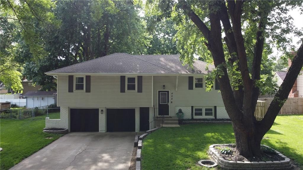 408 N Jefferson Street, Raymore, MO 64083