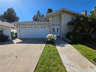 11 Eccelstone, Irvine, CA 92604