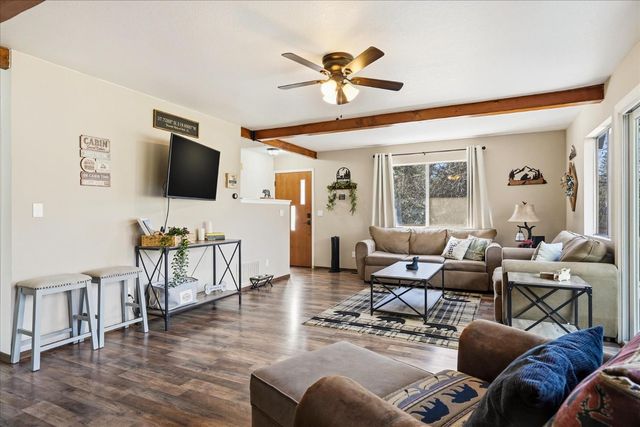 43149 W Sugar Pine Drive, Oakhurst, CA 93644