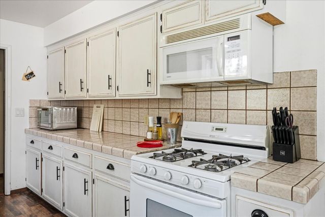 43149 W Sugar Pine Drive, Oakhurst, CA 93644