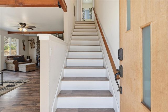 43149 W Sugar Pine Drive, Oakhurst, CA 93644