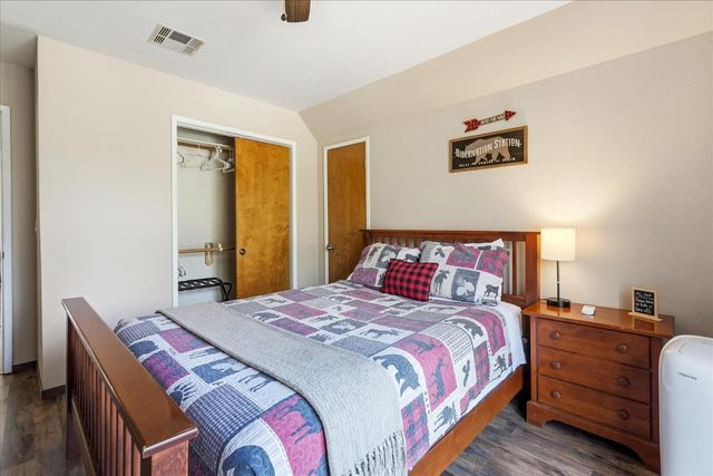 43149 W Sugar Pine Drive, Oakhurst, CA 93644